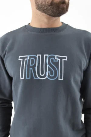 Buzo Estampado Gris Oscuro