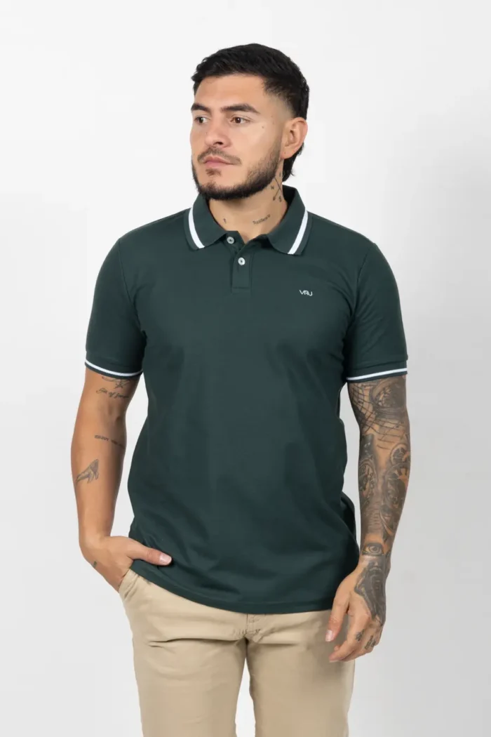 Camiseta Tipo Polo de Hombre, 65% poliéster 35% algodón. Verde Pino