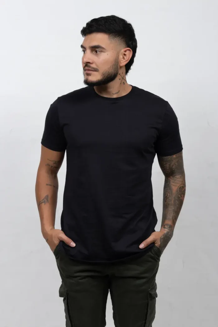 Camiseta Básica de Hombre, 100% Algodón. Negro