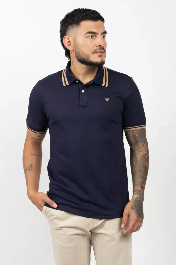 Camiseta de Hombre Tipo Polo, Classic Fit Manga Corta. Cuello Rayas. Azul Oscuro
