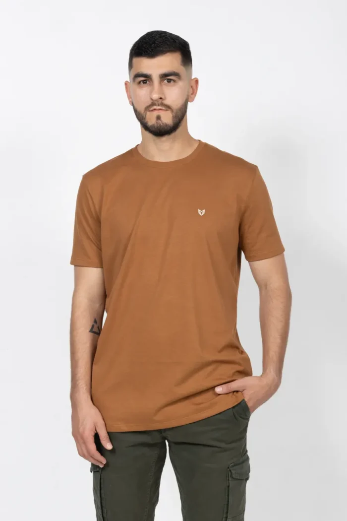 Camiseta Básica de Hombre, Slim Fit Cuello Redondo – 100% Algodón Premium. Caki