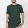 Camiseta Básica de Hombre, Slim Fit Cuello Redondo – 100% Algodón Premium. Verde Pino