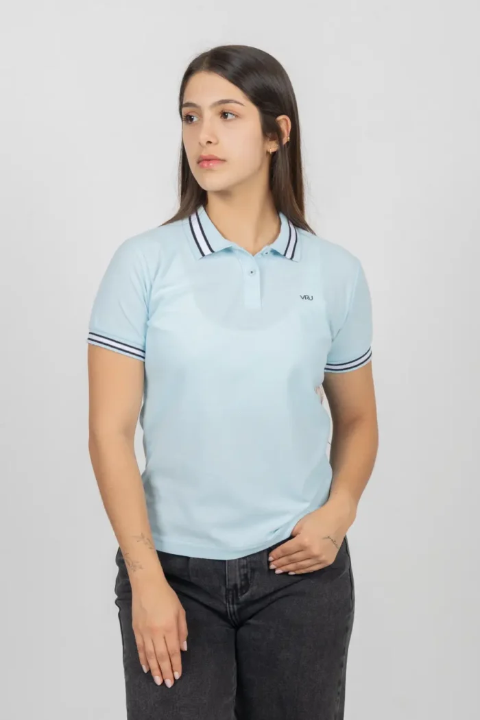 Camiseta Tipo Polo de Dama, 65% poliéster 35% algodón. Azul Claro