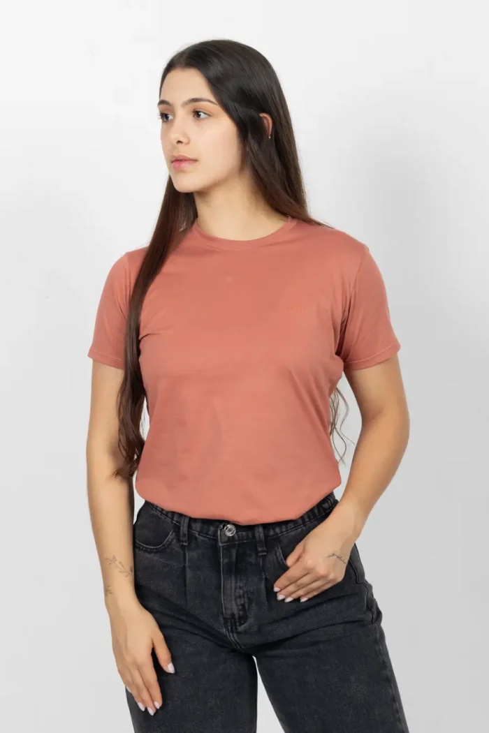 Camiseta Básica de Mujer, Slim Fit Cuello Redondo  100% Algodón. Marron Claro