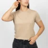 Camiseta Básica de Mujer, Slim Fit Cuello Redondo. 100% Algodón. Arequipe Oscuro