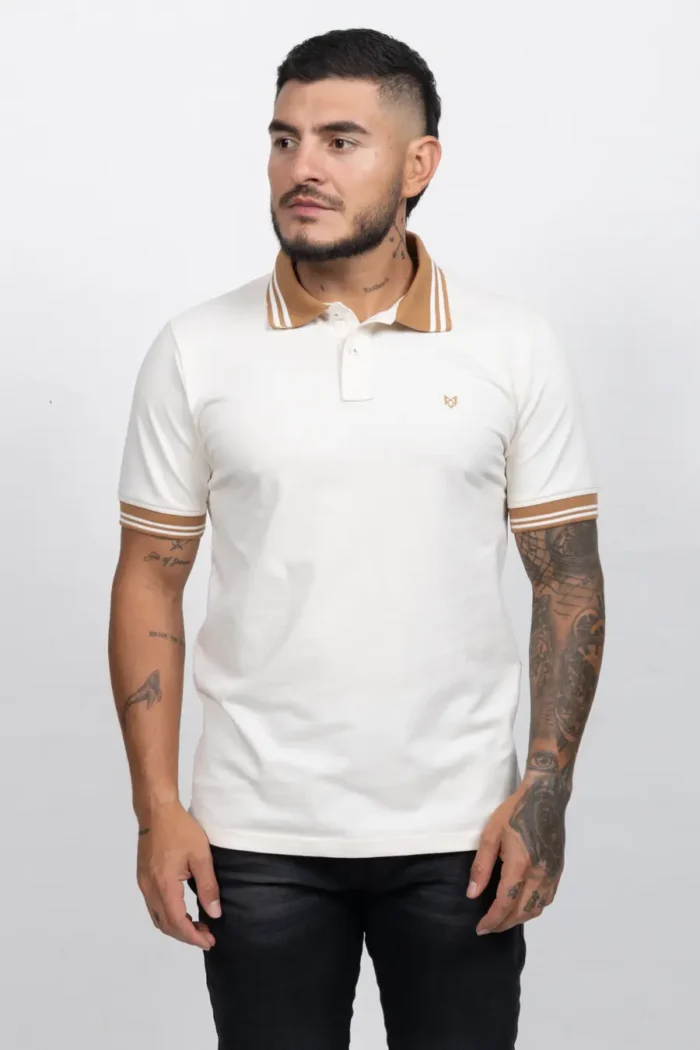 Camiseta de Hombre Tipo Polo, Classic Fit Manga Corta. Cuello Rayas. Blanco Pig