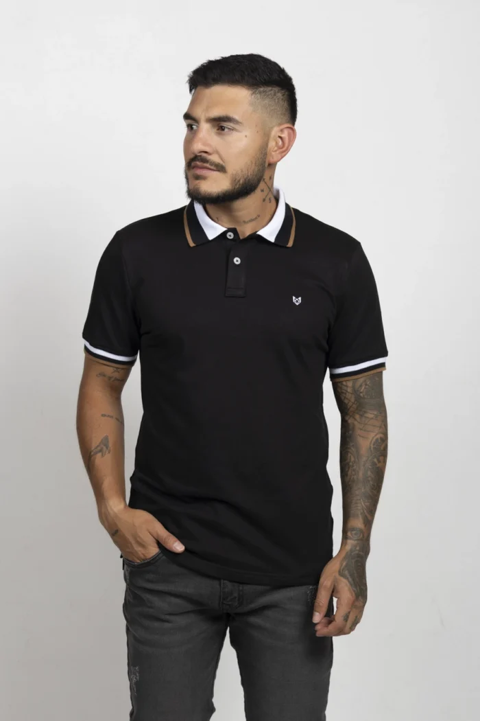 Camiseta de Hombre Tipo Polo, Classic Fit Manga Corta. Cuello Rayas. Negro