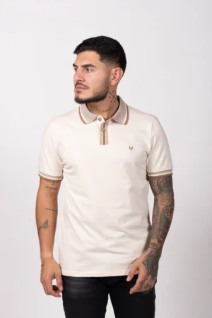 Camiseta de Hombre Tipo Polo, Classic Fit Manga Corta. Cuello Rayas con Perilla tejida. Crudo