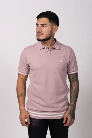 Polo regular fit tela con textura y fajón. Palo Rosa