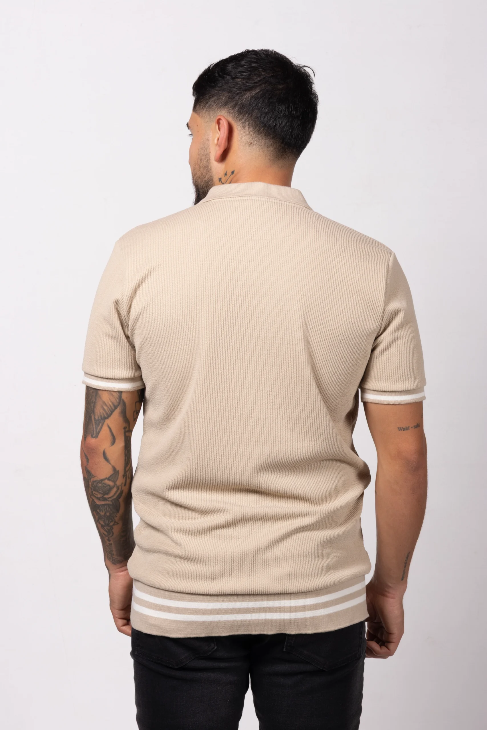 Polo regular fit tela con textura y fajón. Caki - Image 3