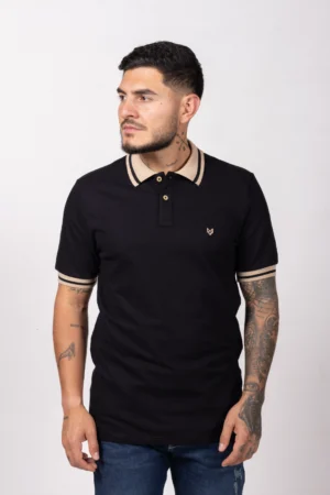 Camiseta de Hombre Tipo Polo, Classic Fit Manga Corta. Cuello Rayas. Negro