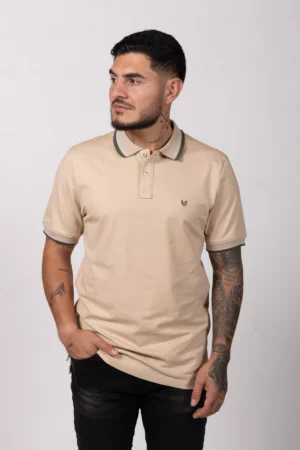 Camiseta de Hombre Tipo Polo, Classic Fit Manga Corta. Cuello Rayas. Arequipe Claro
